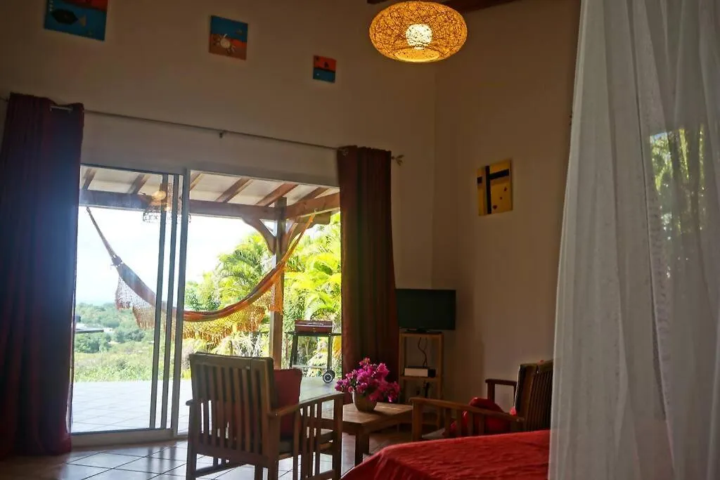 Holiday home Ti Coin Relax Bungalow Vue Mer Piscine Privee Saint-Francois